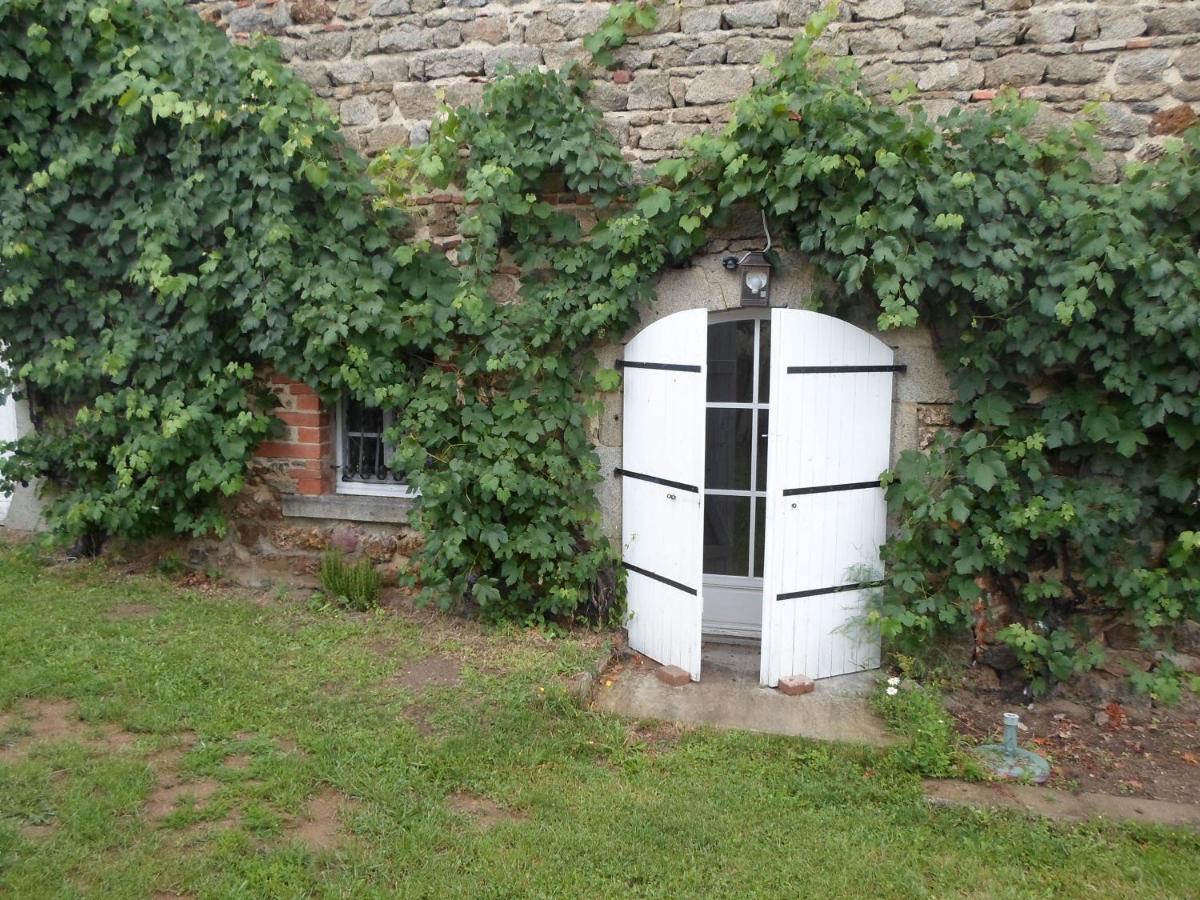 Relais Des Chaux Bed & Breakfast Saint-Jean-des-Ollières Exterior photo
